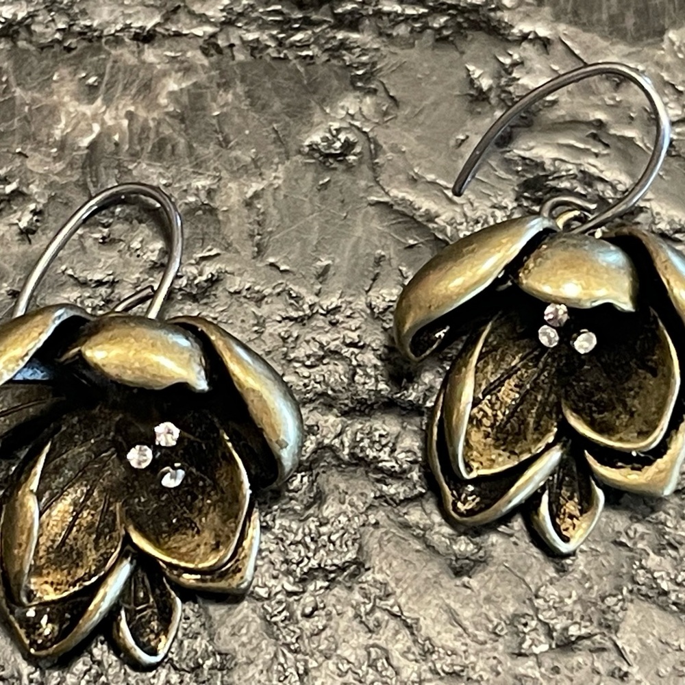 Flower earrings